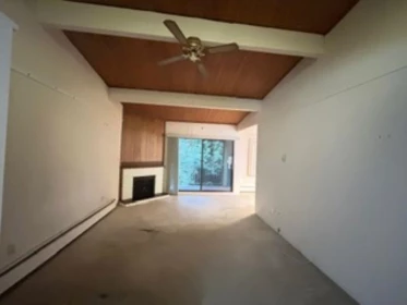 313 3901 Carrigan Court, Burnaby, BC