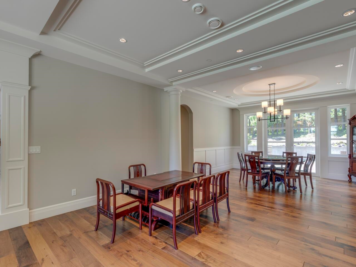 Breakfast Nook Photo of 607 Glenmaroon Road, West Vancouver, BC