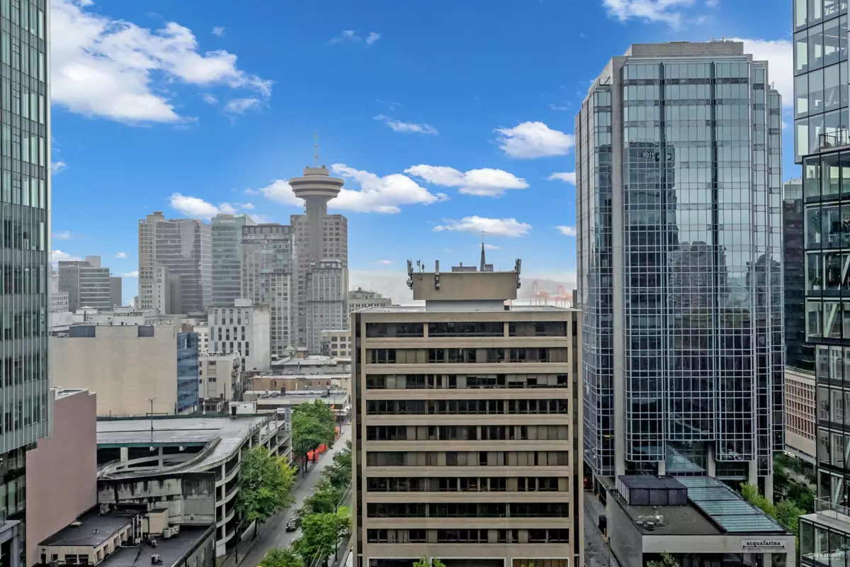 Mudroom Photo of 1907 788 Richards Street, Vancouver, BC
