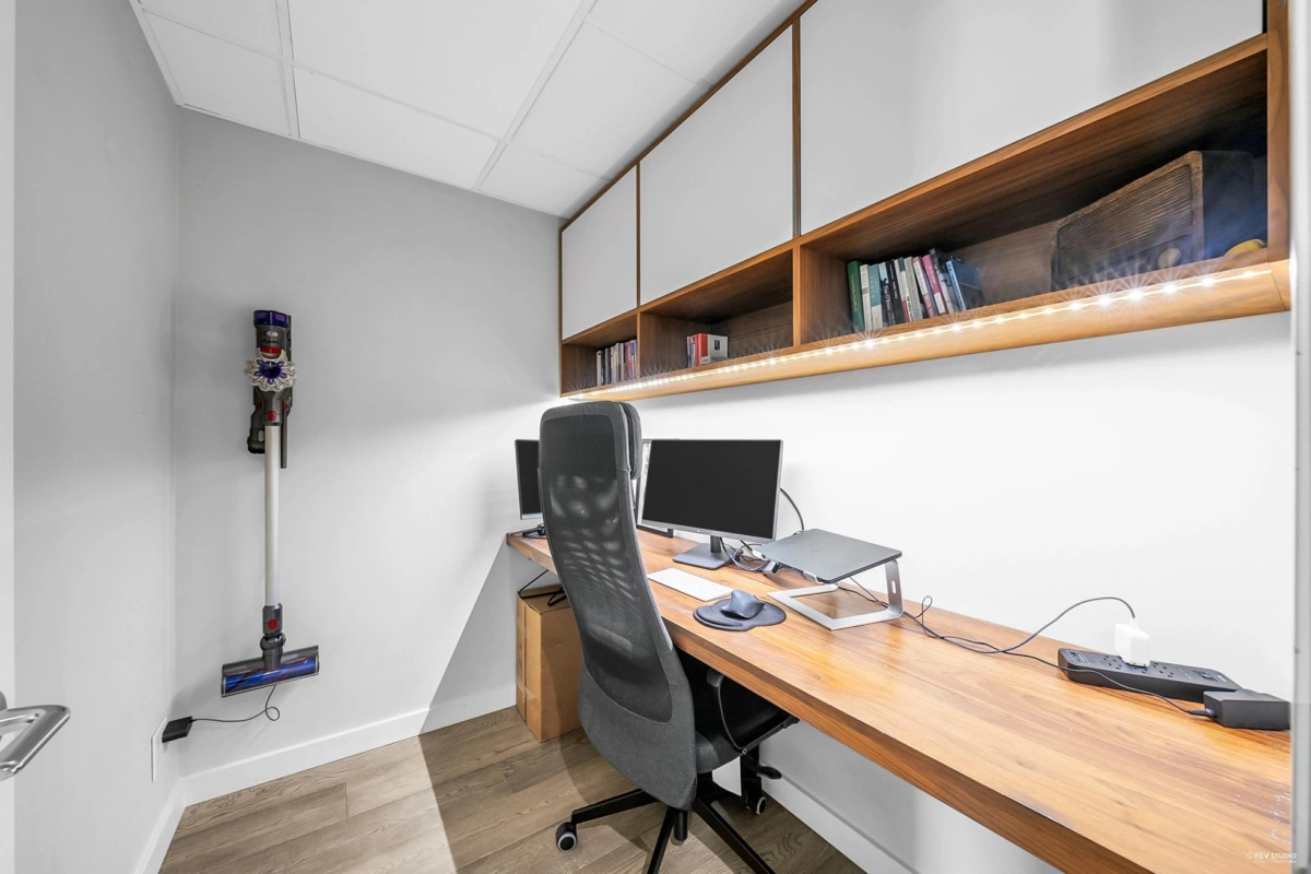Powder Room Photo of 1907 788 Richards Street, Vancouver, BC