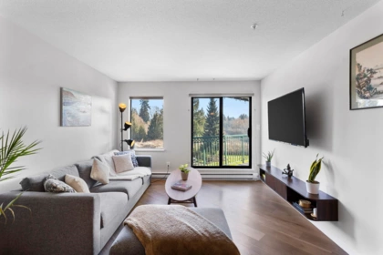 215 20454 53 Avenue, Langley, BC, Langley City — 2 bed apartment/condo for sale