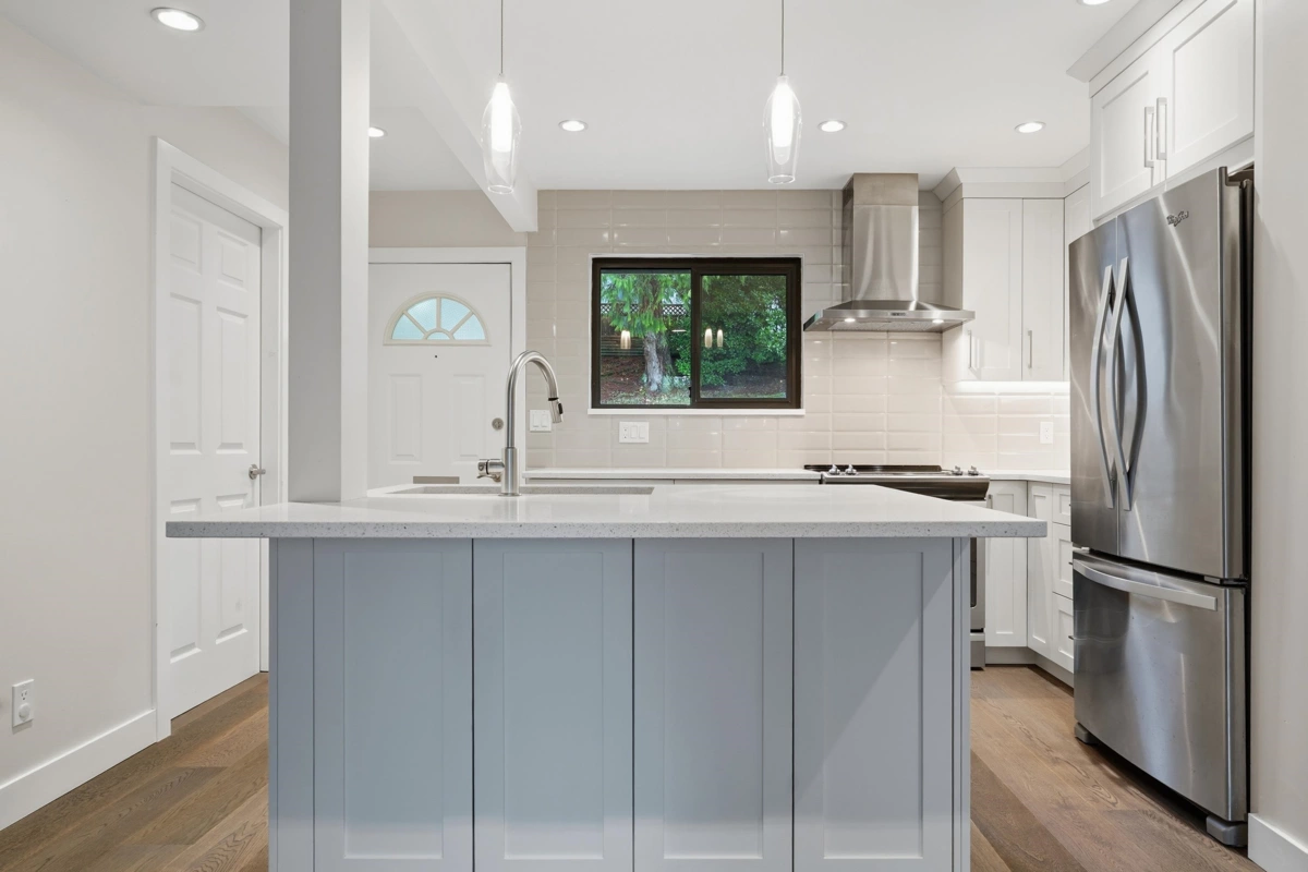Living Room Photo of 932 Blackstock Road, Port Moody, BC