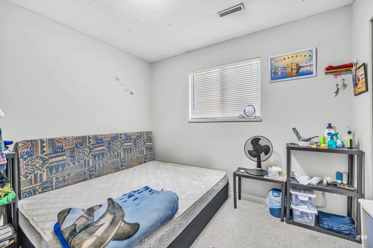 Laundry Room Photo of 14373 66 Avenue, Surrey, BC