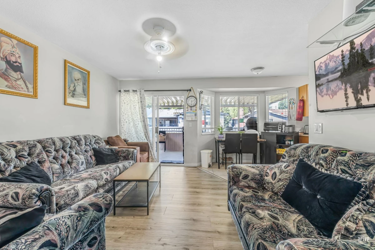 Pantry Photo of 14373 66 Avenue, Surrey, BC