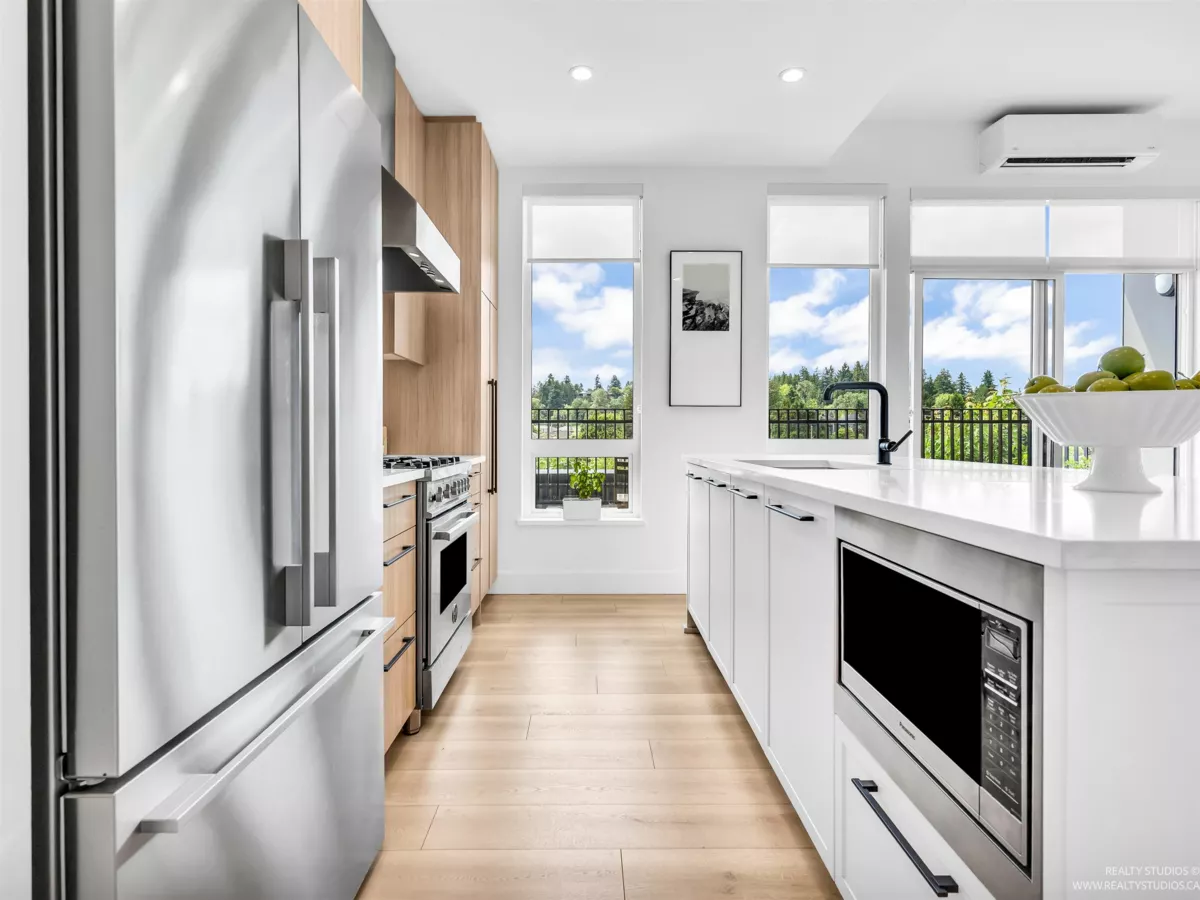 Entry Foyer Photo of 405 288 W King Edward Avenue, Vancouver, BC