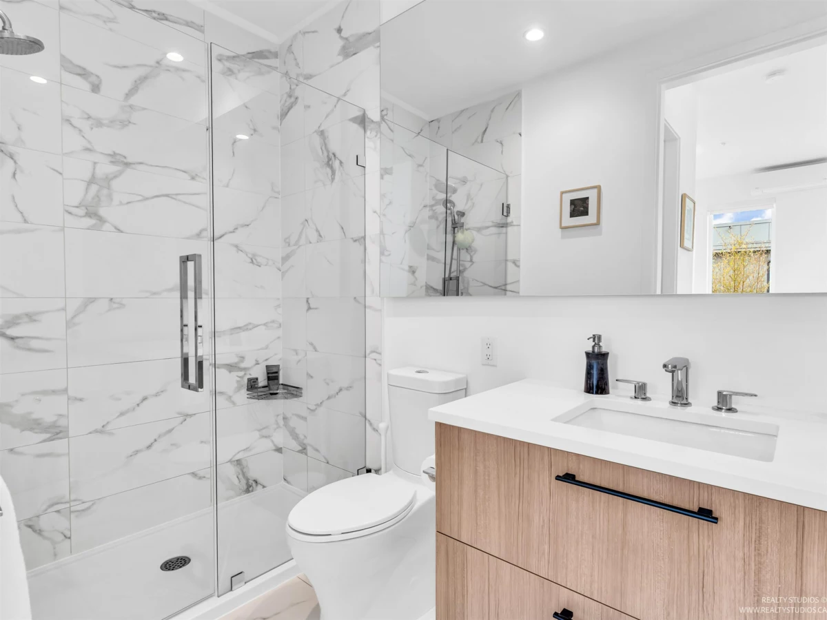 Guest Bathroom Photo of 405 288 W King Edward Avenue, Vancouver, BC