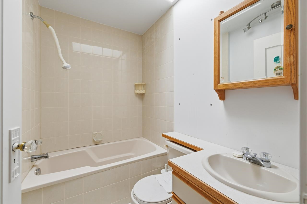 Entry Foyer Photo of 3775 W 35th Avenue, Vancouver, BC