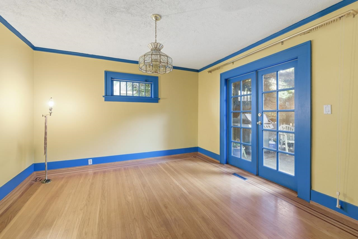 Kitchen Island Photo of 3775 W 35th Avenue, Vancouver, BC