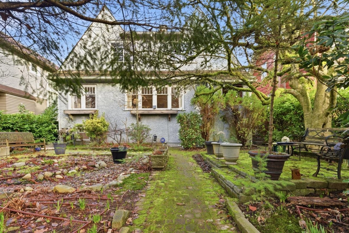 Outdoor Patio Photo of 3775 W 35th Avenue, Vancouver, BC