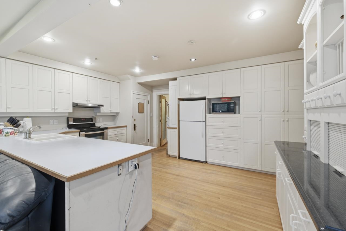 Primary Bedroom Photo of 3775 W 35th Avenue, Vancouver, BC