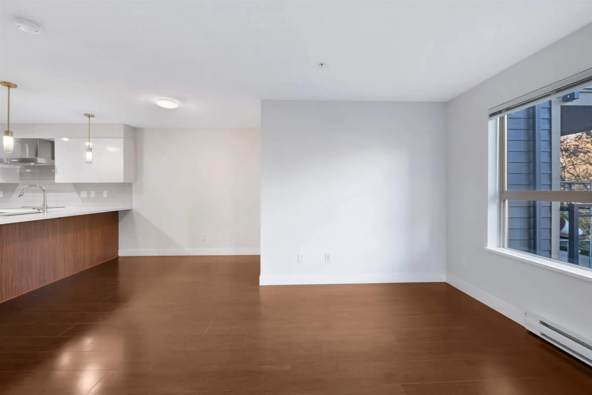 Kitchen Island Photo of 205 7131 Stride Avenue, Burnaby, BC