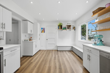 Walk-In Closet Photo of 7055 140a Street, Surrey, BC