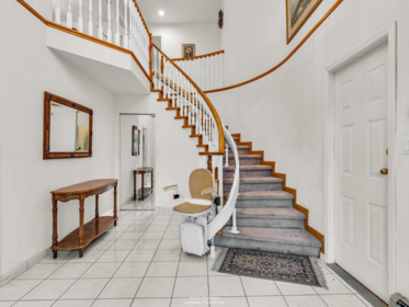 11923 98a Avenue, Surrey, BC, Surrey — Single Family Residence for sale