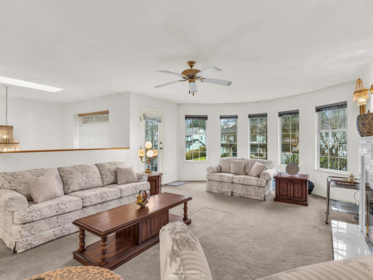 11923 98a Avenue, Surrey, BC, Surrey — Single Family Residence for sale