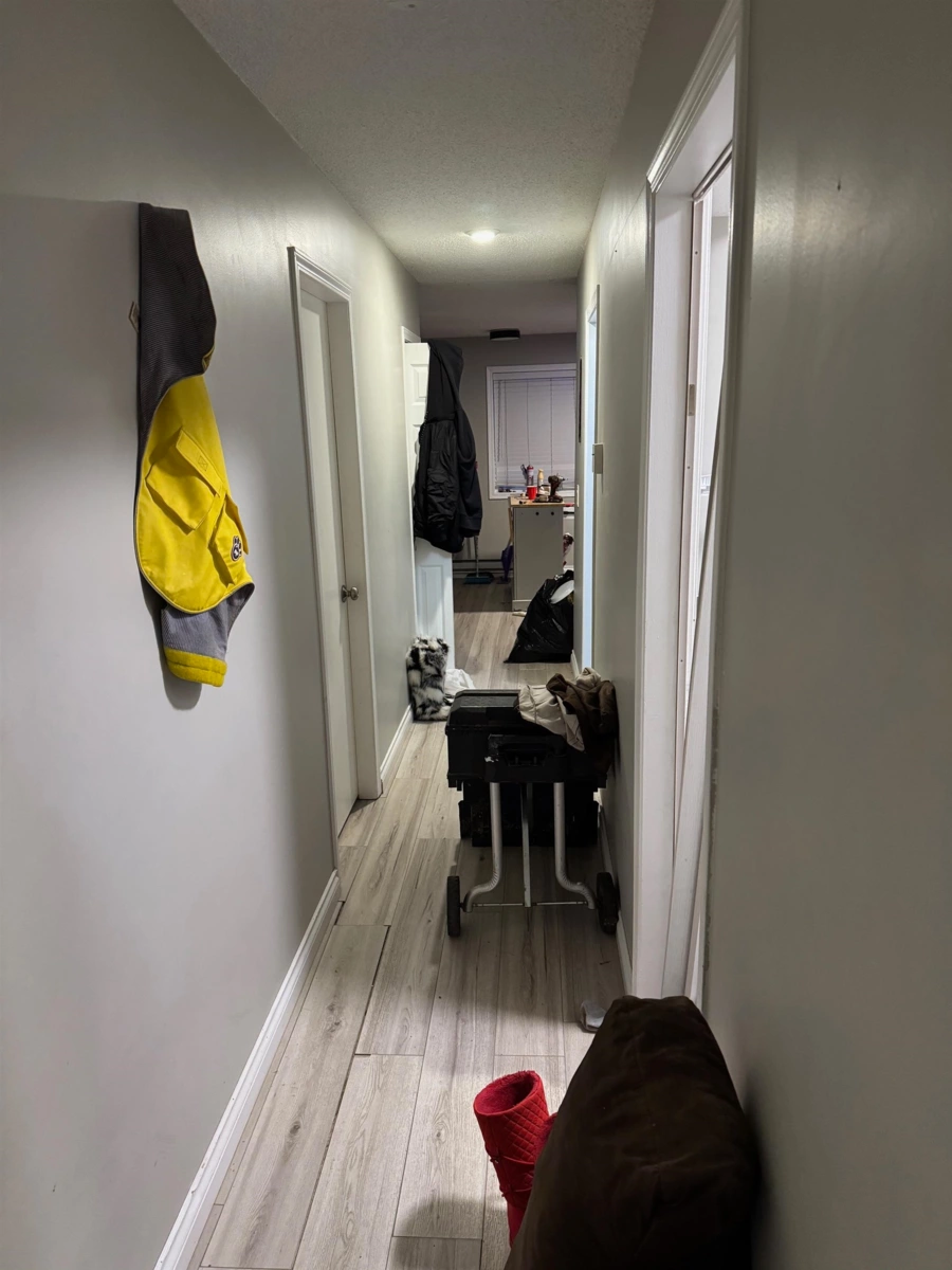 Walk-In Closet Photo of 17 46160 Princess Avenue, Chilliwack, BC