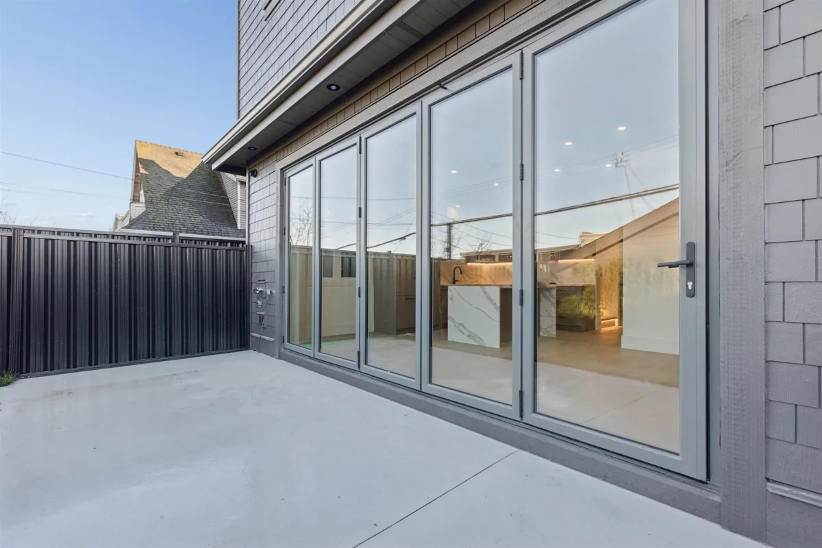 Neighborhood Park Photo Near 2 847 E 10 Avenue, Vancouver, BC