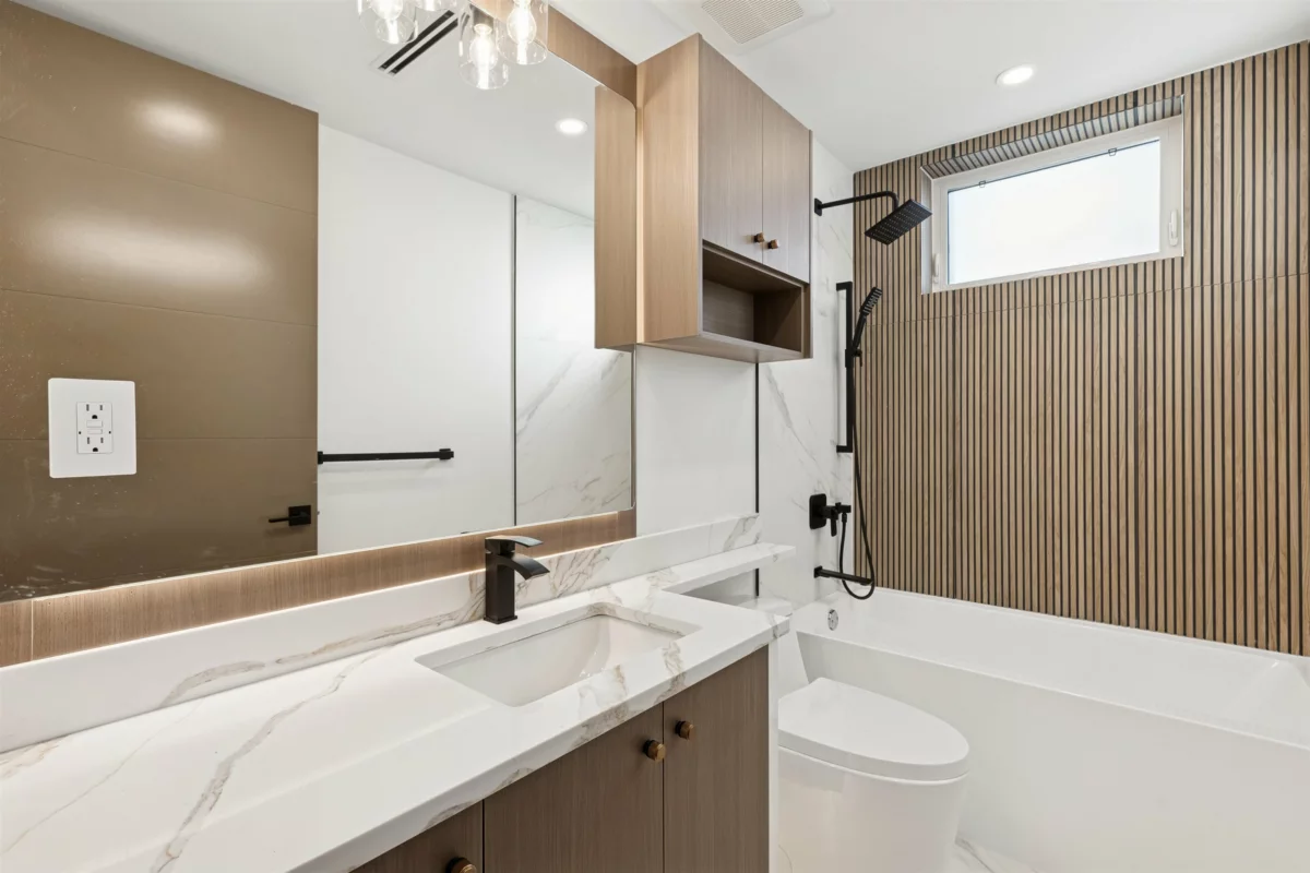 Staircase Photo of 2 847 E 10 Avenue, Vancouver, BC