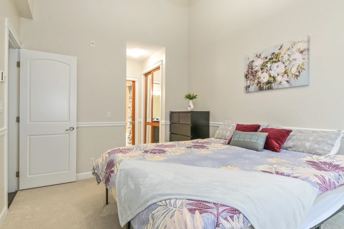 Primary Bathroom Photo of 406 8328 207a Street, Langley, BC