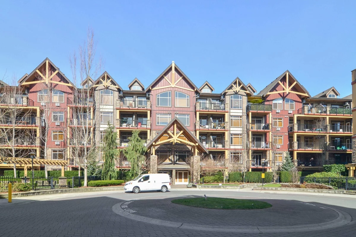 Swimming Pool Photo of 406 8328 207a Street, Langley, BC