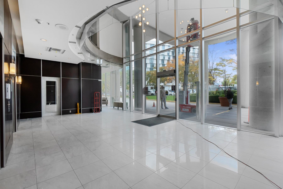Garage Interior Photo of 1704 555 Jervis Street, Vancouver, BC