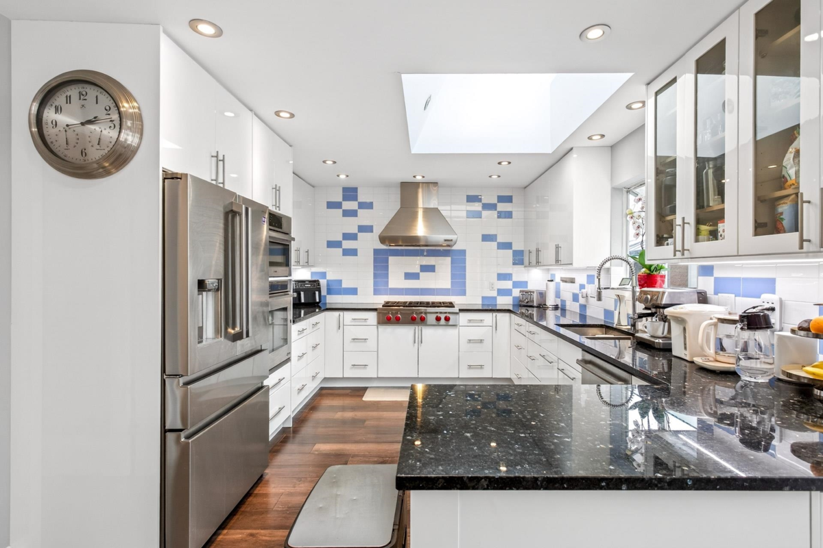 Breakfast Nook Photo of 1563 W 59th Avenue, Vancouver, BC