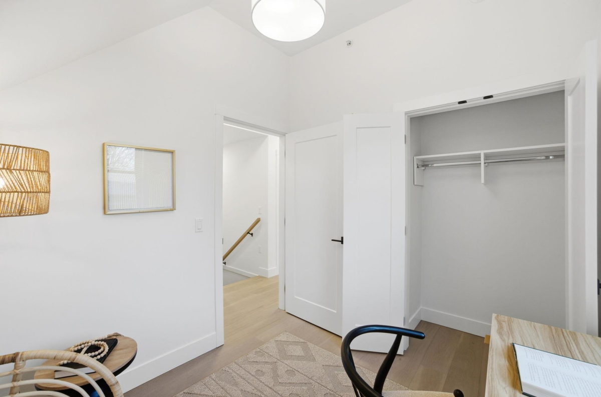 Hallway Photo of 1081 Semlin Drive, Vancouver, BC