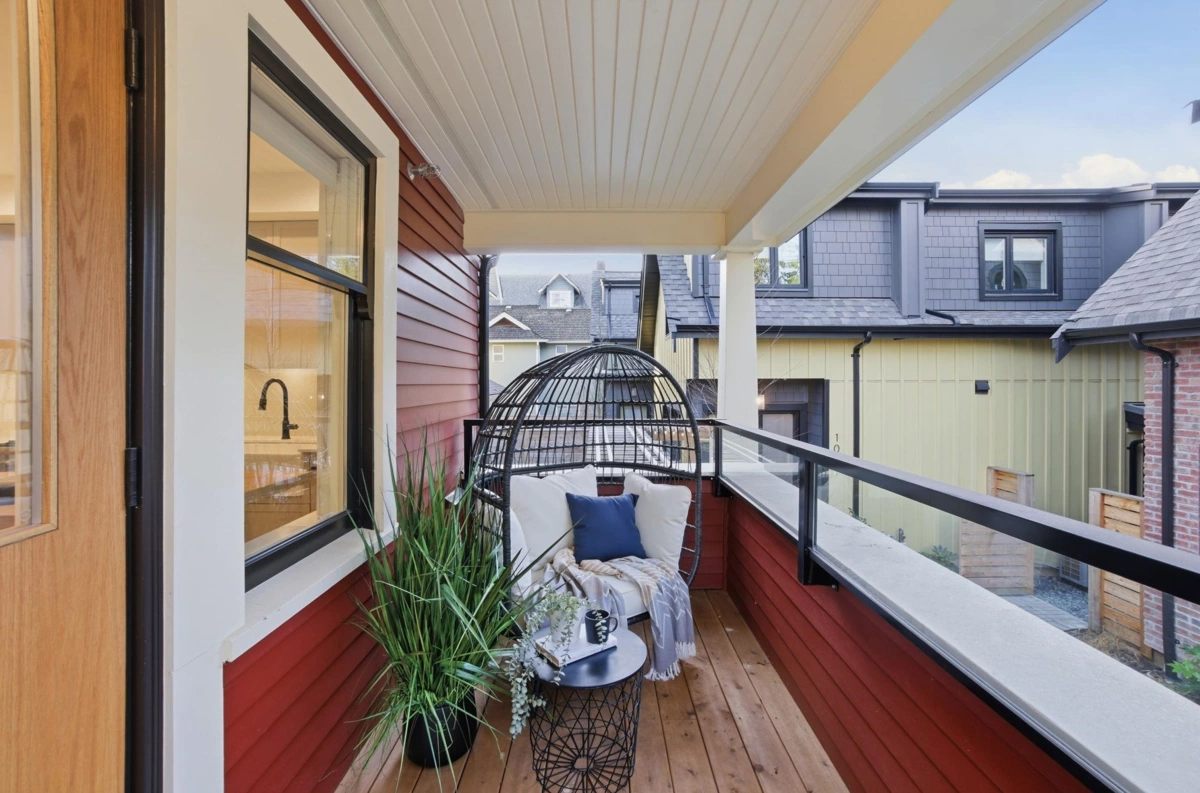 Primary Bathroom Photo of 1081 Semlin Drive, Vancouver, BC