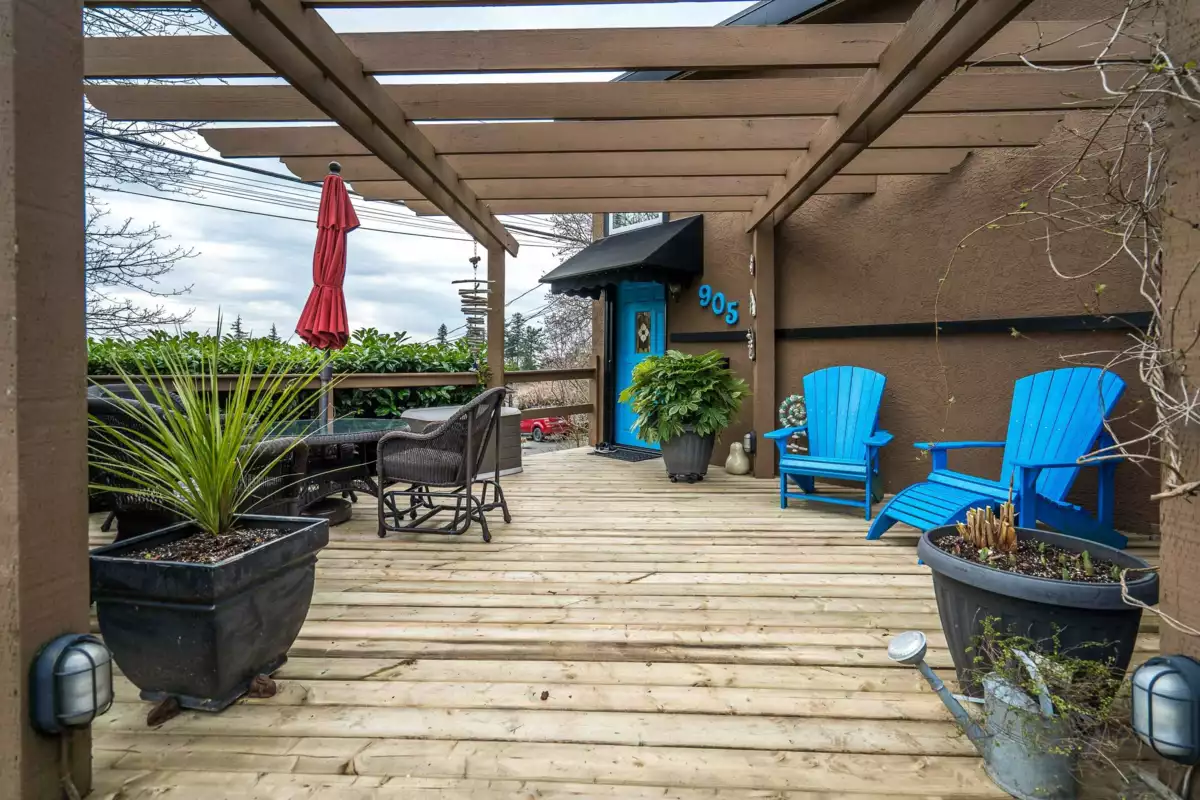 Family Room Photo of 905 Habgood Street, White Rock, BC