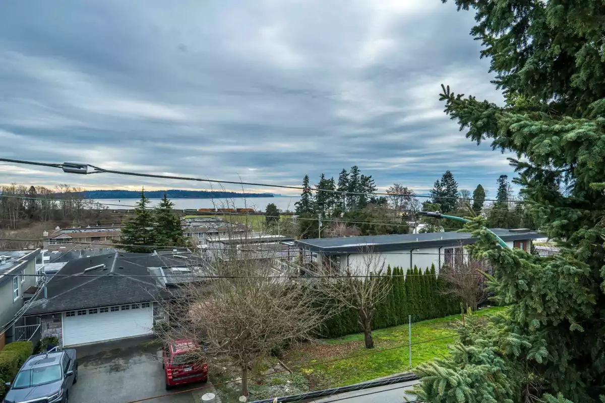 Neighborhood Park Photo Near 905 Habgood Street, White Rock, BC