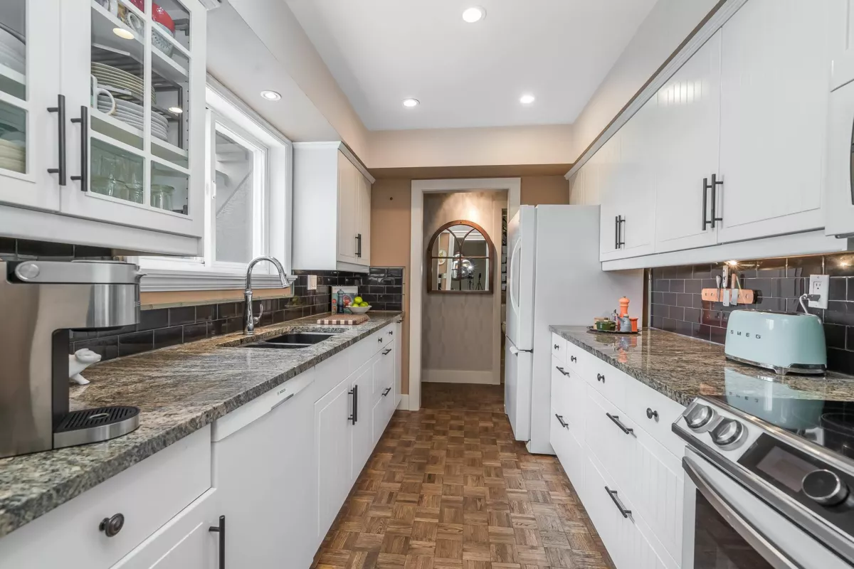 Office / Den Photo of 905 Habgood Street, White Rock, BC