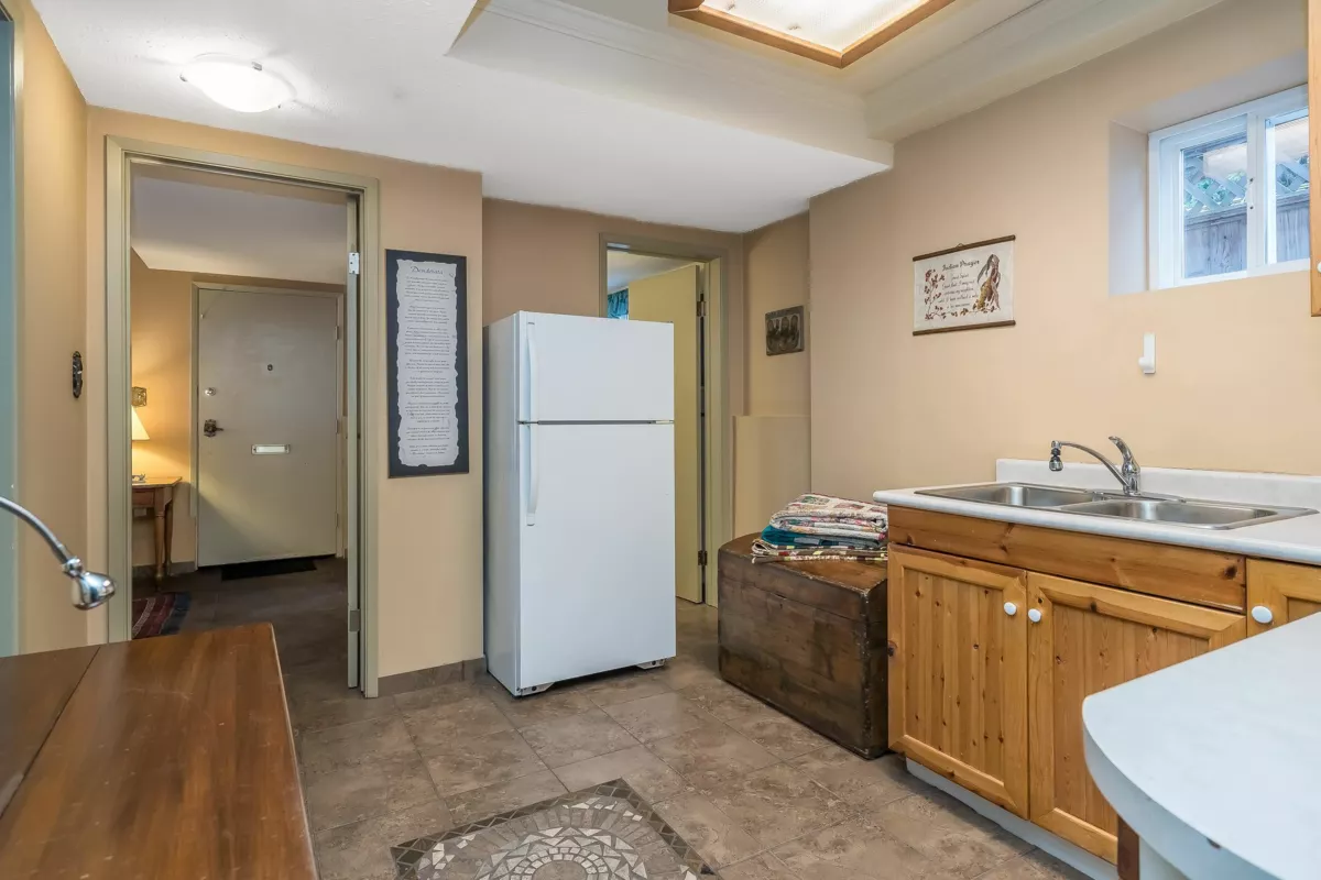 Outdoor Patio Photo of 905 Habgood Street, White Rock, BC