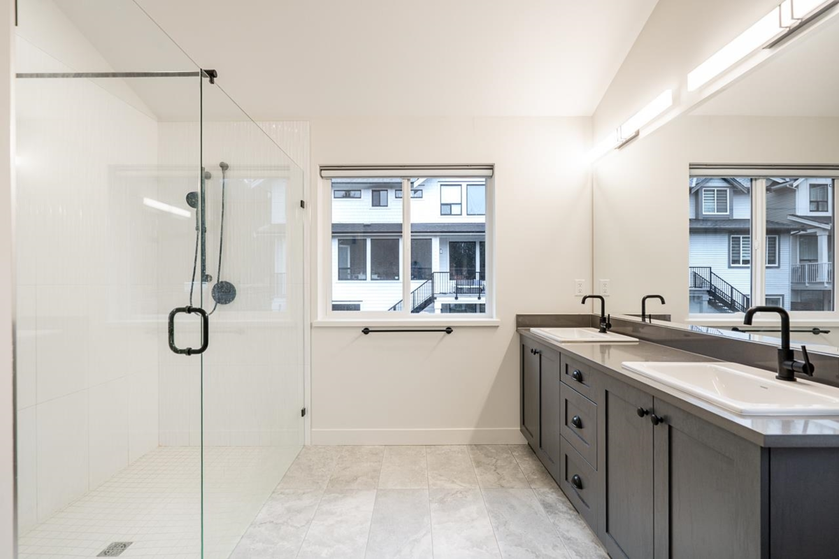 Outdoor Deck Photo of 31567 Montgomery Place, Mission, BC