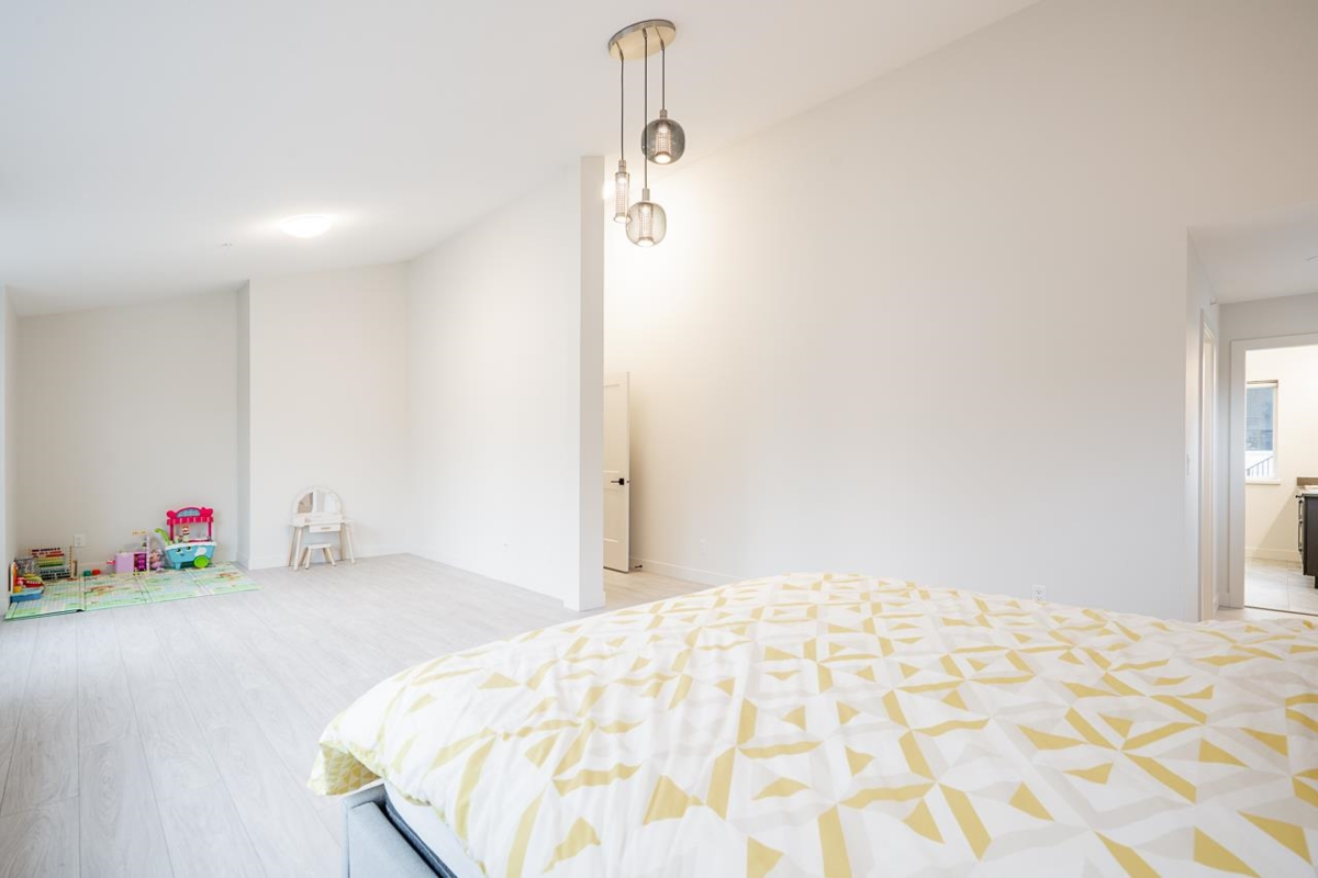 Powder Room Photo of 31567 Montgomery Place, Mission, BC