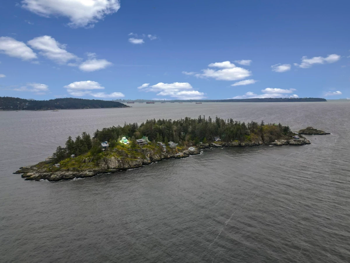 Community Amenities Photo (Clubhouse) of 28 Passage Island, Vancouver, BC