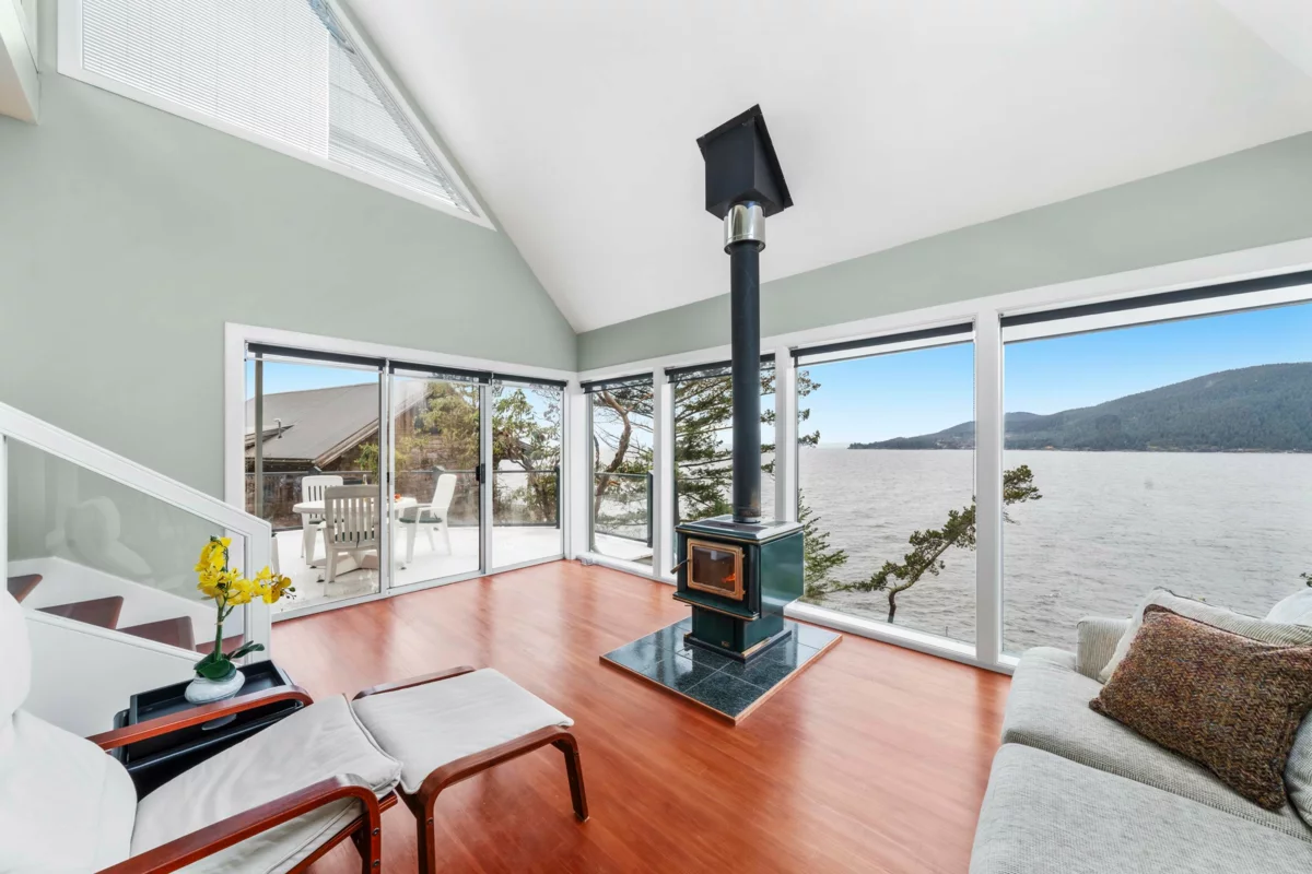Dining Area Photo of 28 Passage Island, Vancouver, BC