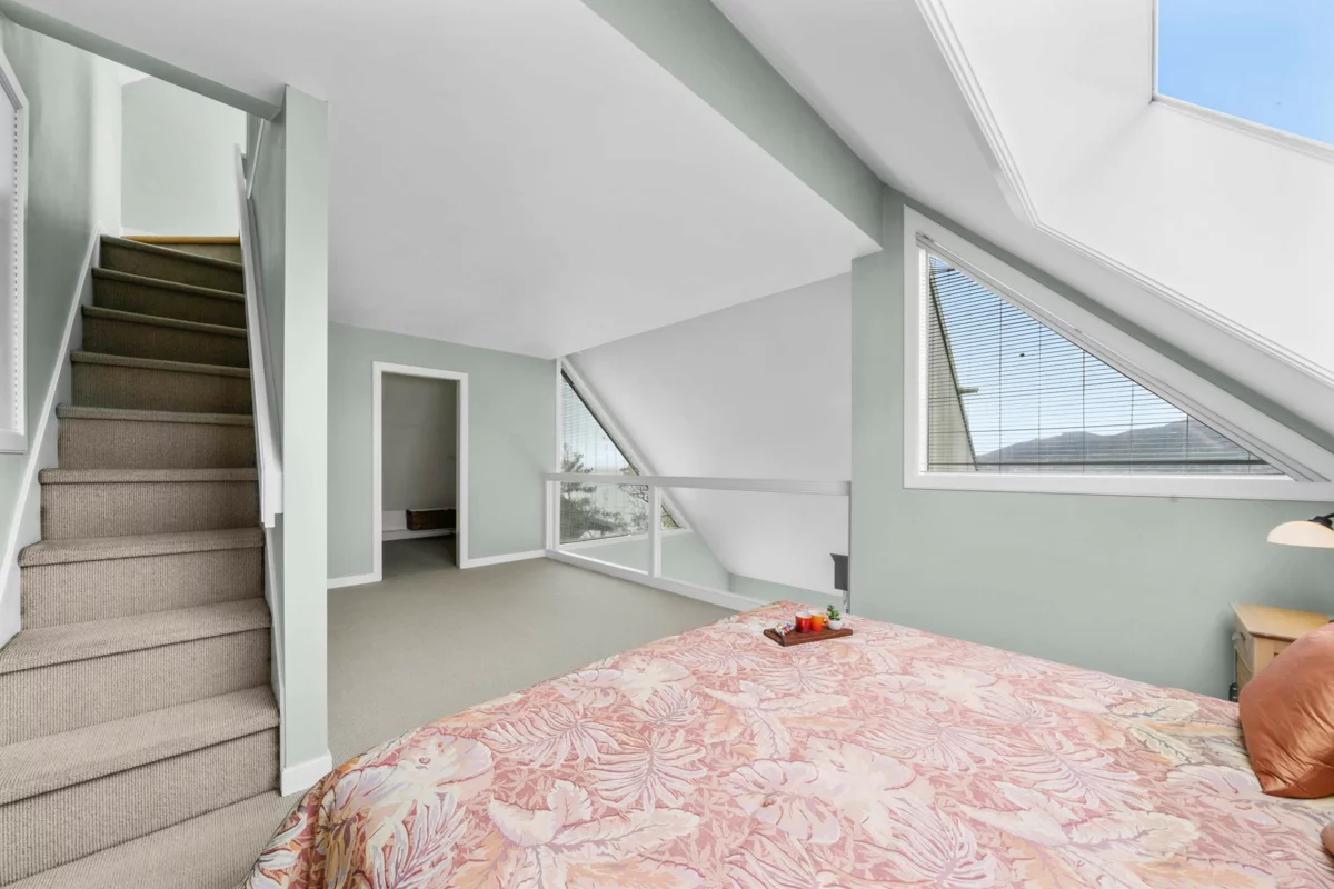 Front Yard Photo of 28 Passage Island, Vancouver, BC