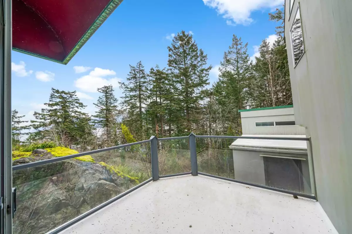 Garage Interior Photo of 28 Passage Island, Vancouver, BC