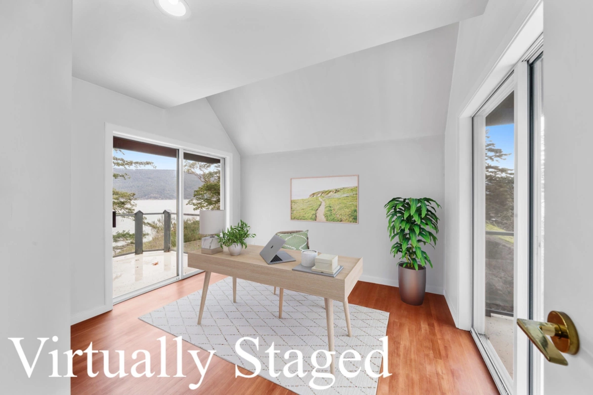 Mudroom Photo of 28 Passage Island, Vancouver, BC