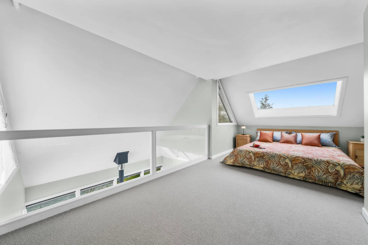 Outdoor Deck Photo of 28 Passage Island, Vancouver, BC