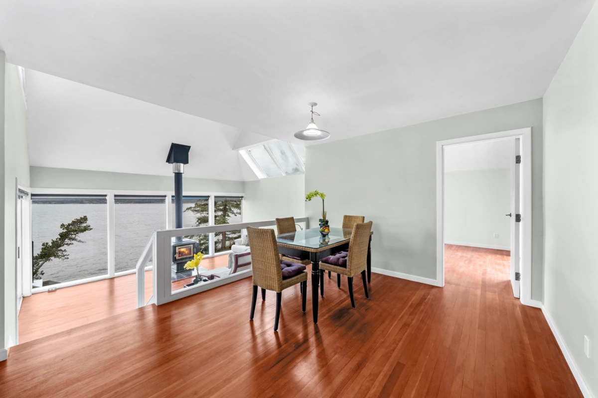 Powder Room Photo of 28 Passage Island, Vancouver, BC