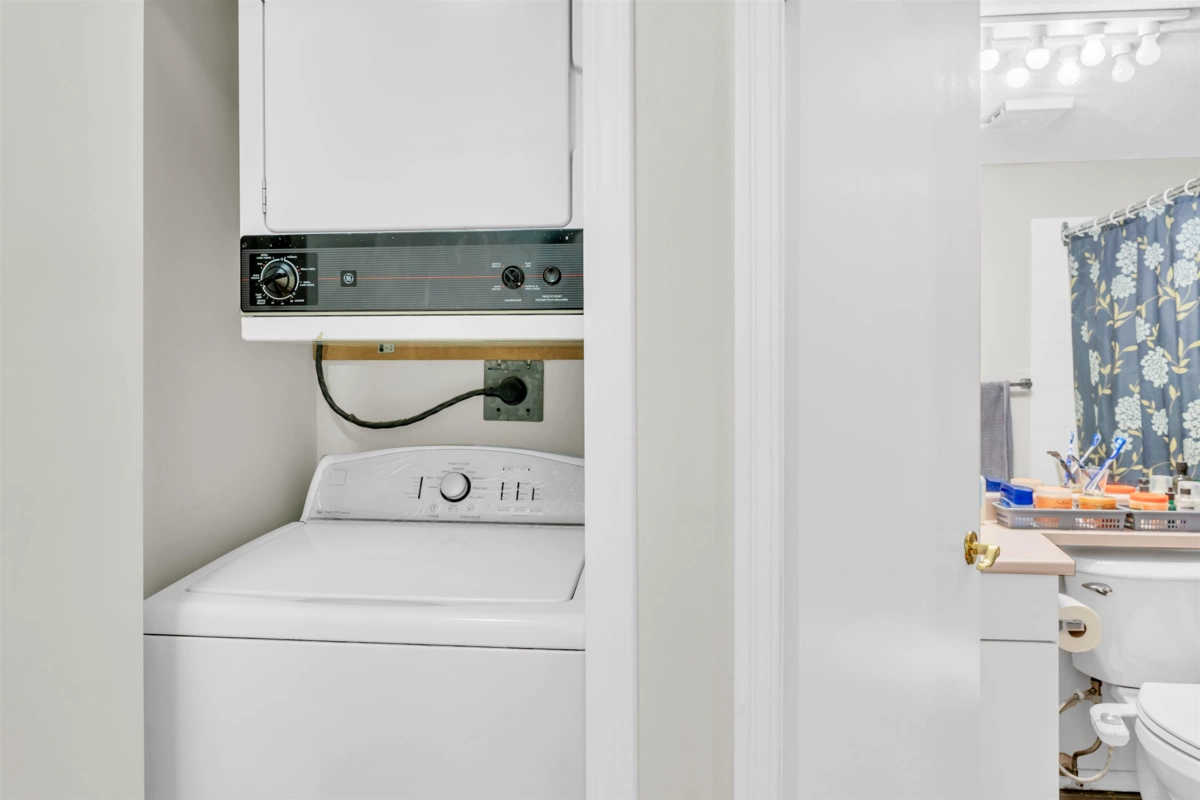 Primary Bedroom Photo of 212 6939 Gilley Avenue, Burnaby, BC