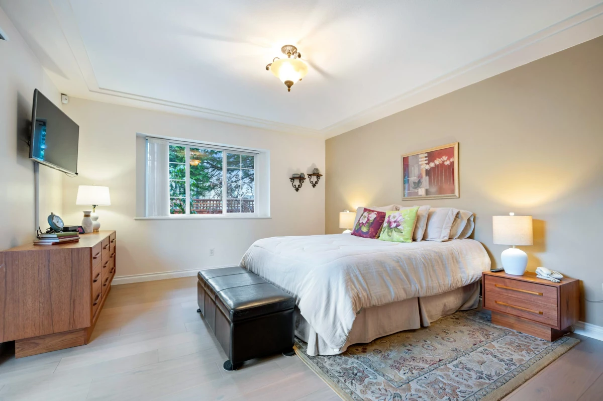 Hallway Photo of 9329 207a Street, Langley, BC