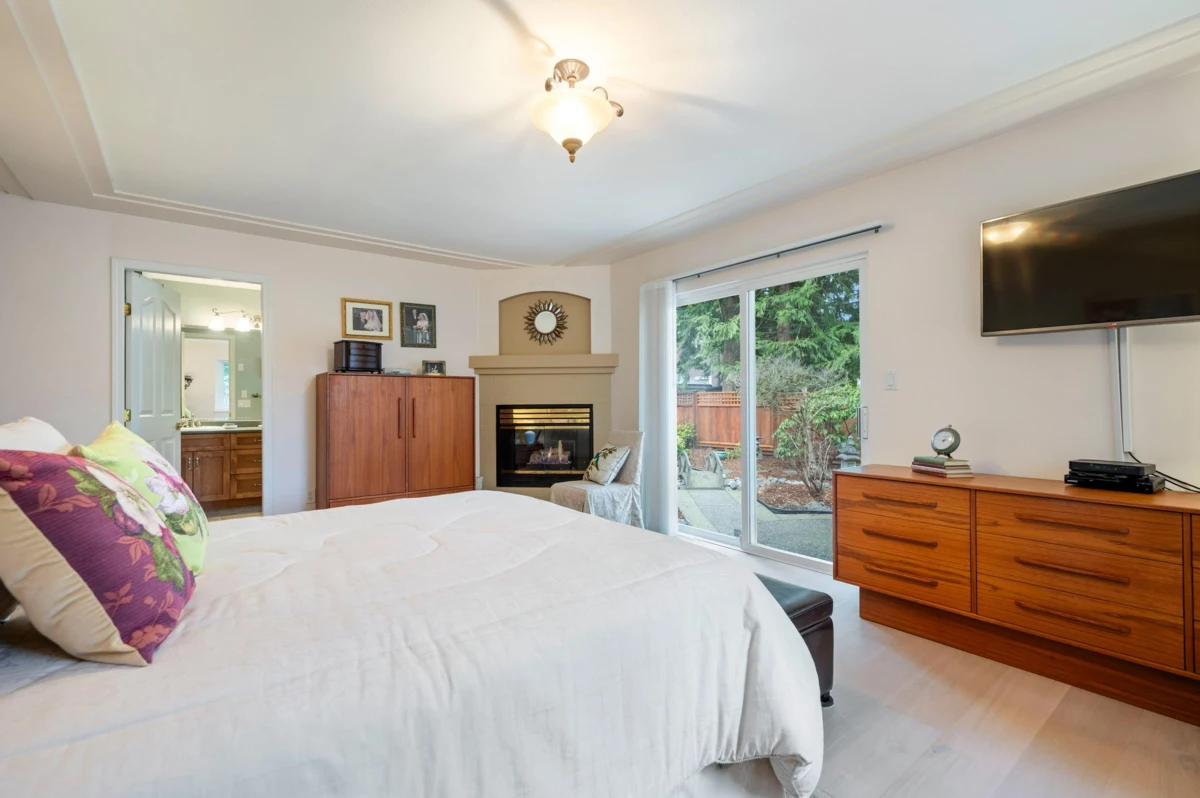 Staircase Photo of 9329 207a Street, Langley, BC