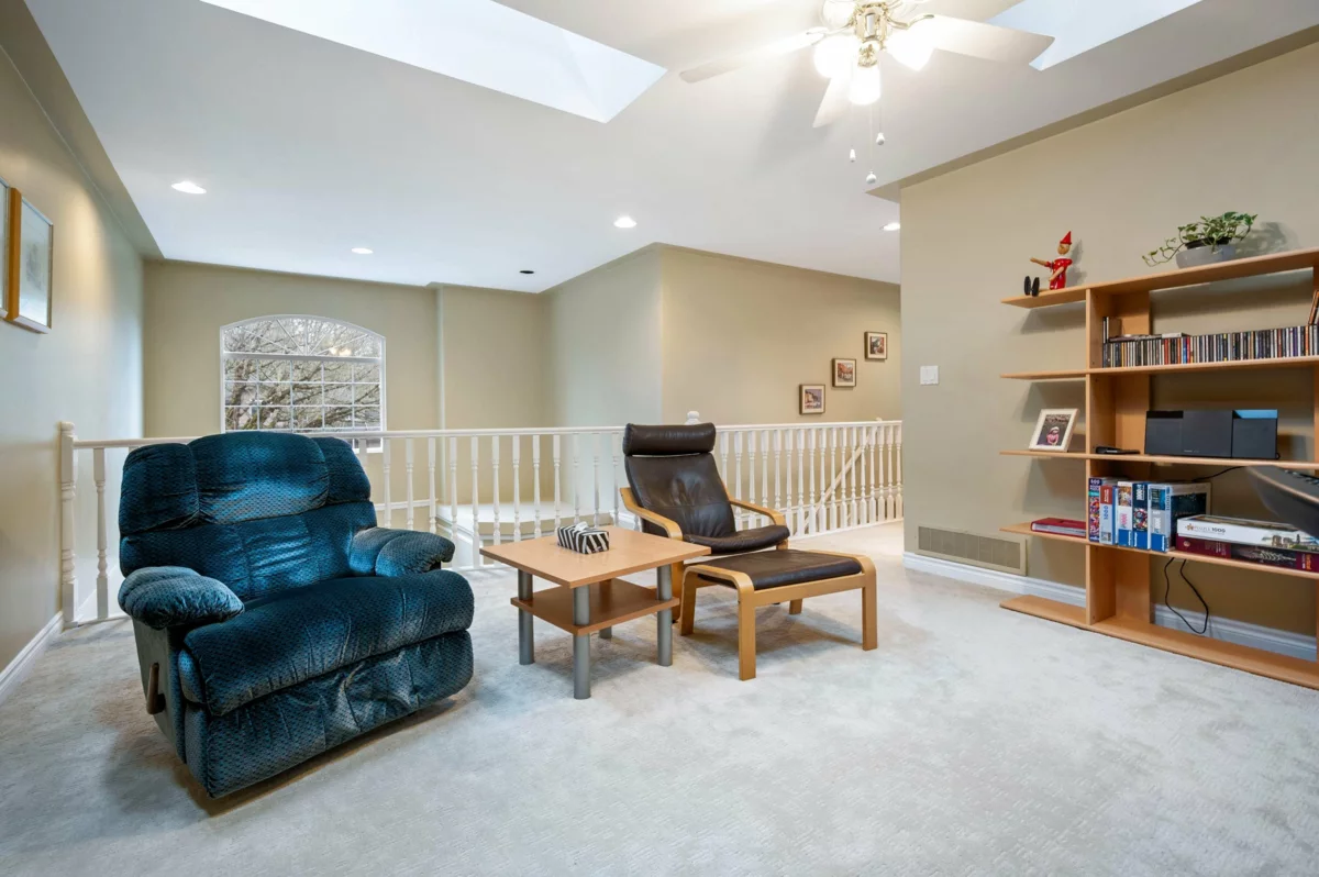 Swimming Pool Photo of 9329 207a Street, Langley, BC