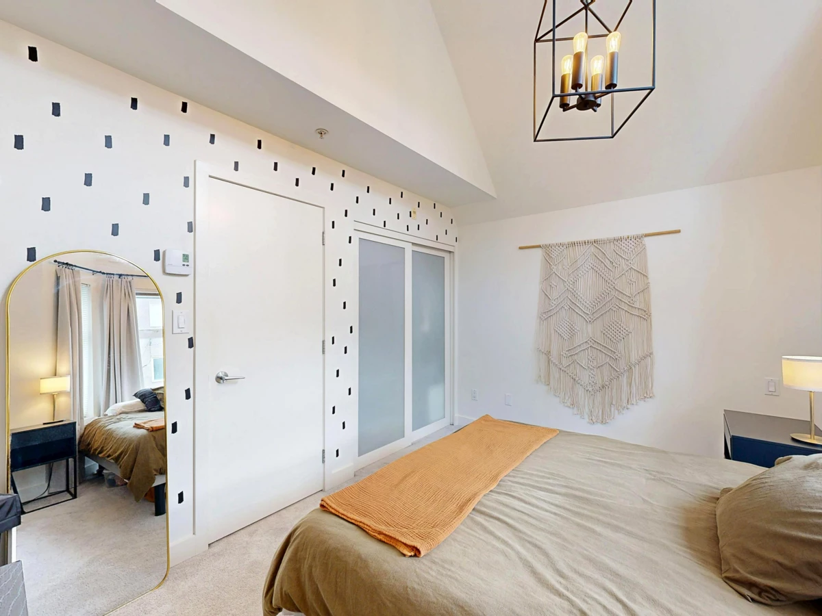 Bedroom 3 Photo of 101 1672 E Pender Street, Vancouver, BC