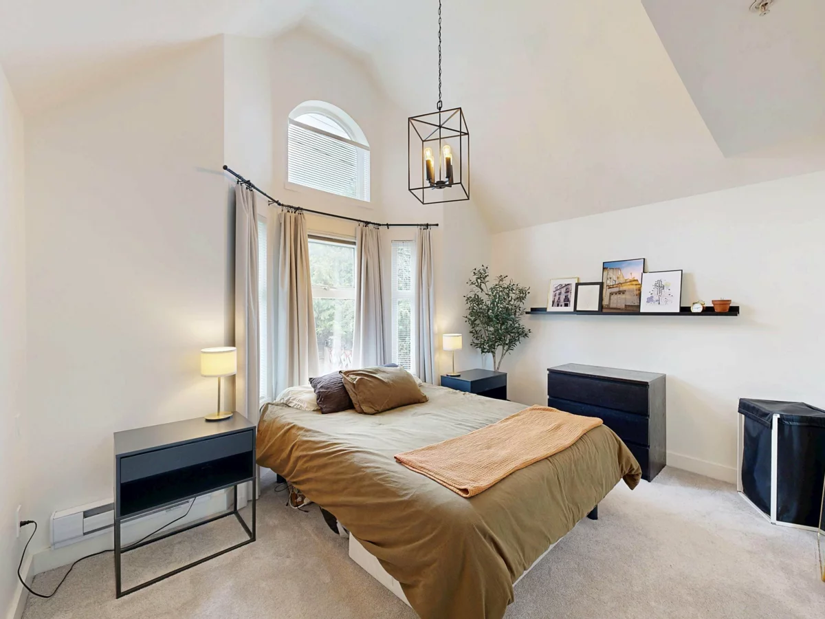 Guest Bathroom Photo of 101 1672 E Pender Street, Vancouver, BC