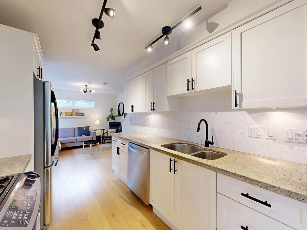 Kitchen Island Photo of 101 1672 E Pender Street, Vancouver, BC
