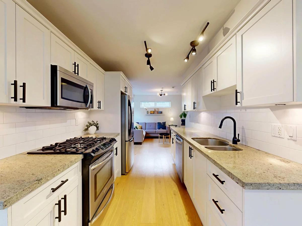 Primary Bedroom Photo of 101 1672 E Pender Street, Vancouver, BC