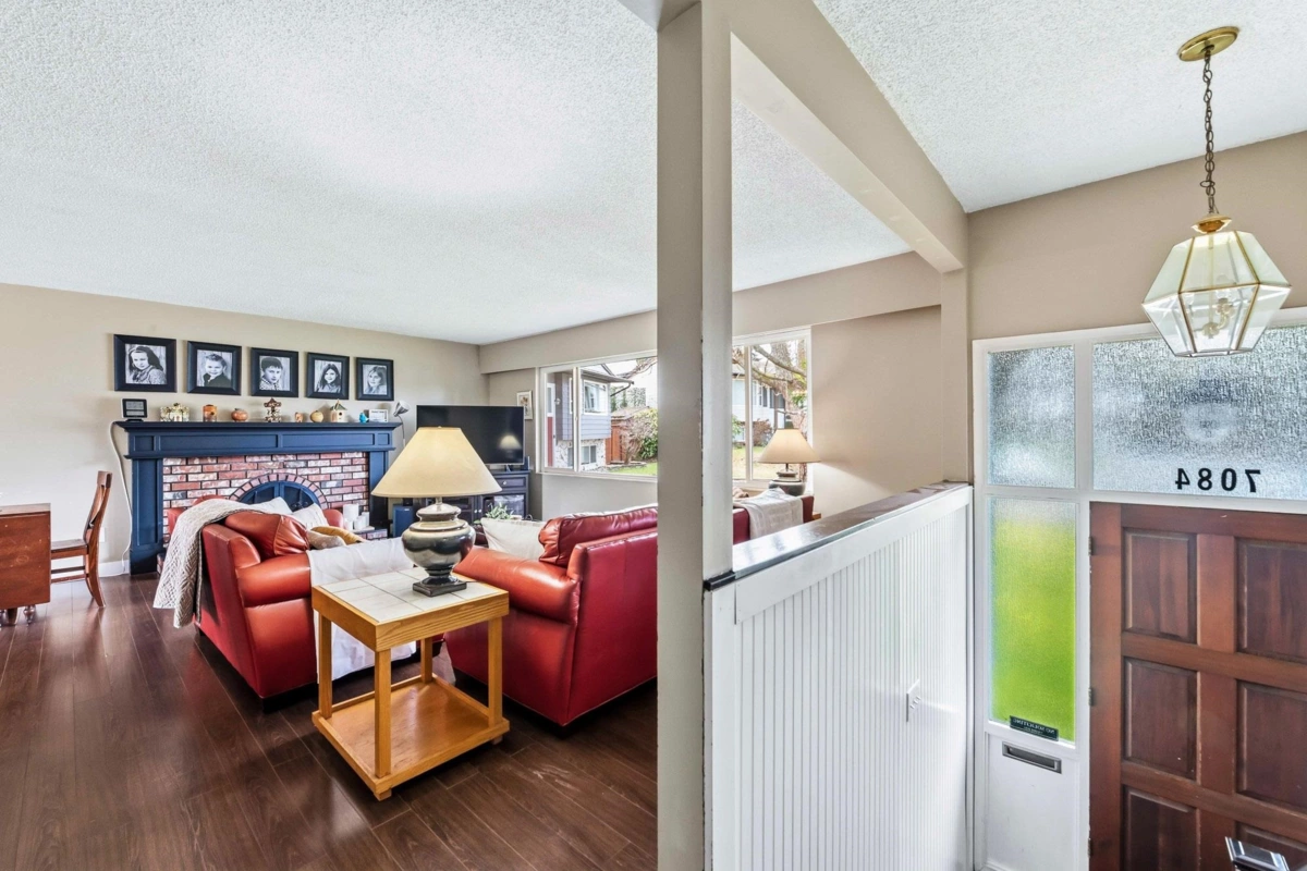 Kitchen Photo of 7084 Papuc Place, Delta, BC