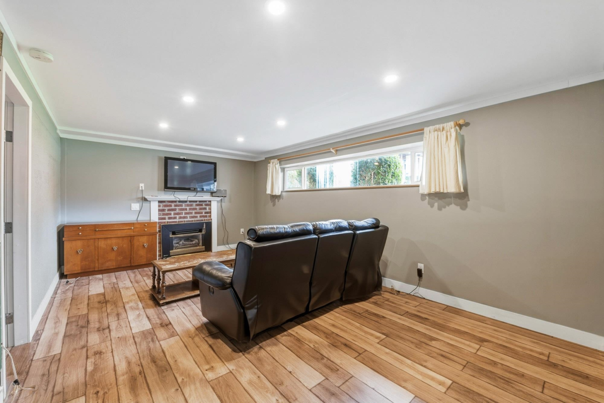 Outdoor Deck Photo of 7084 Papuc Place, Delta, BC